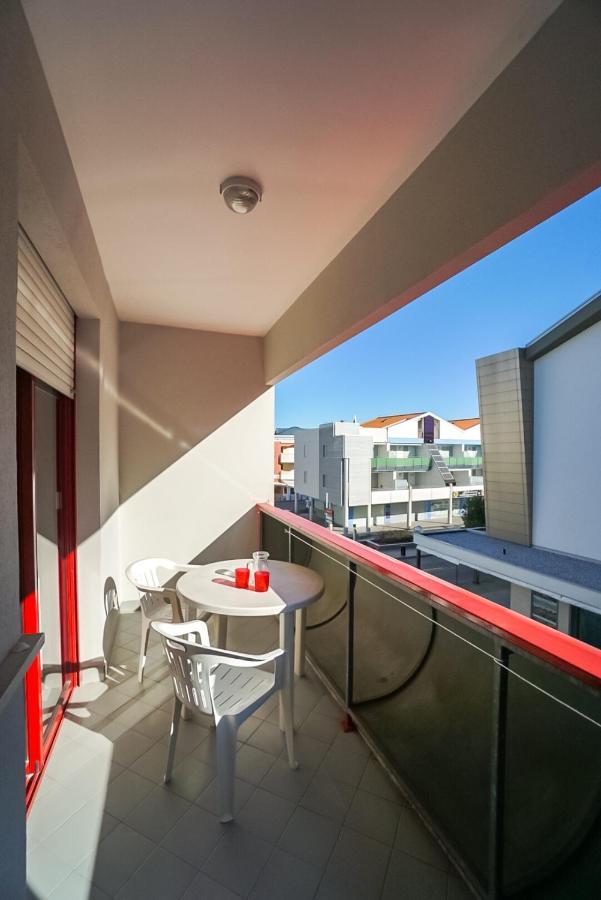 Condominio Clyo بيبيوني المظهر الخارجي الصورة